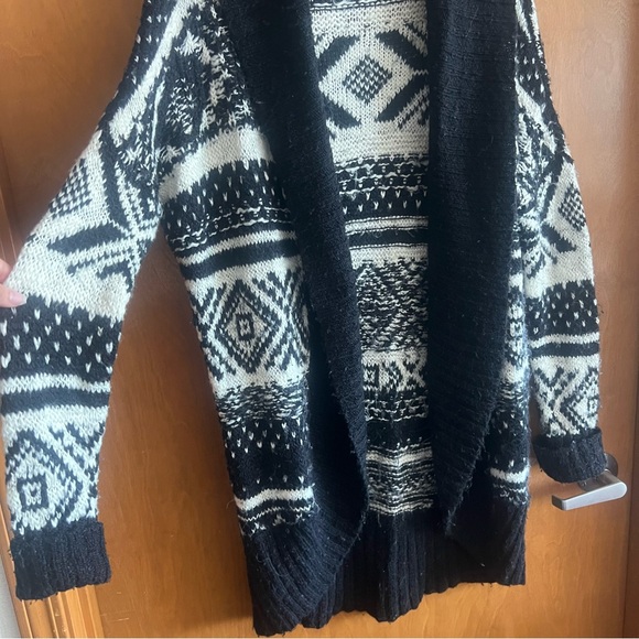 Abercrombie Open Thick Knit Cardigan - Picture 14 of 15